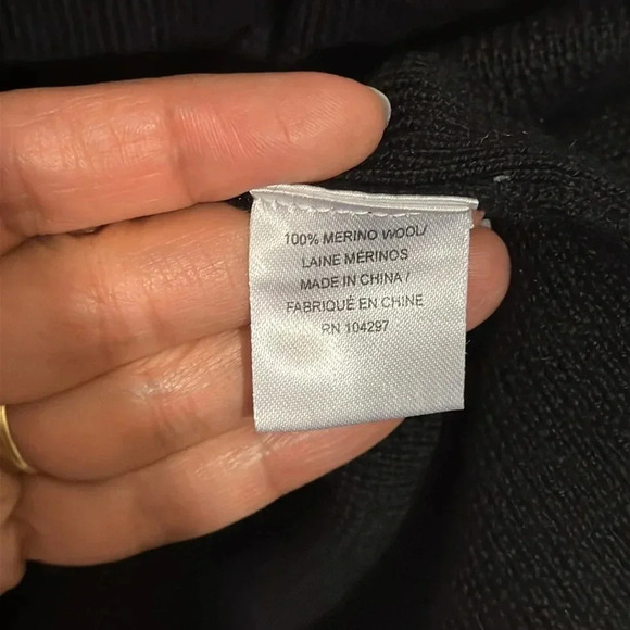 Milly 100% Merino Wool Black V-Neck Ruffle 3/4 Sleeve Sweater - Picture 5 of 5